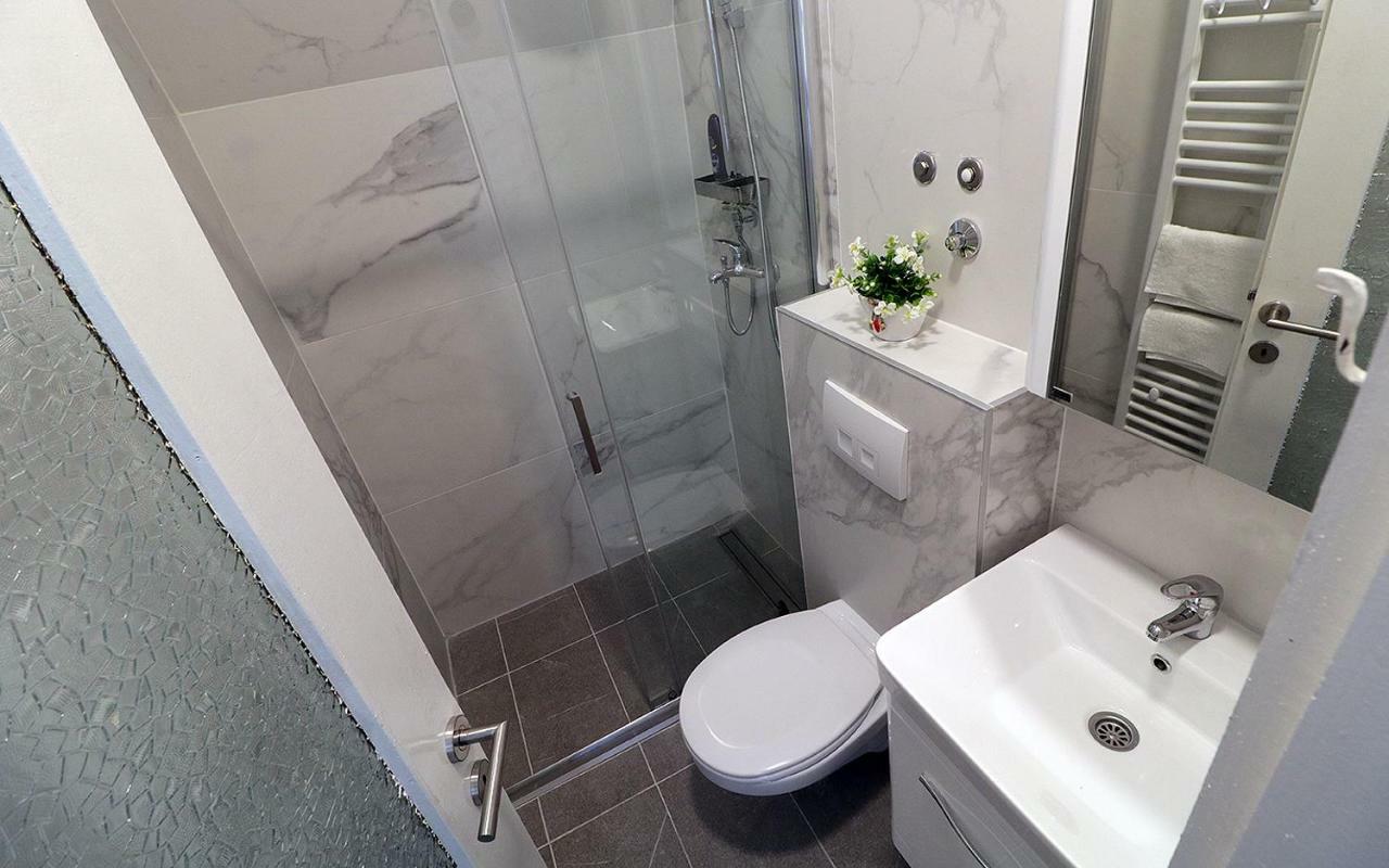 Apartman Tina โนวีซาด ภายนอก รูปภาพ